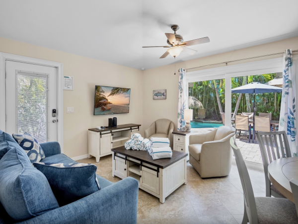 Holmes Beach Vacation Rental Home 3 Bedrooms Sleeps 6 Guests