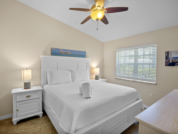Holmes Beach Vacation Rental Home 3 Bedrooms Sleeps 6 Guests