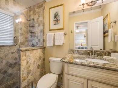 Anna Maria Luxury Canal Front Pool Home Short Walk To Beach