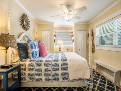 Anna Maria Luxury Canal Front Pool Home Short Walk To Beach