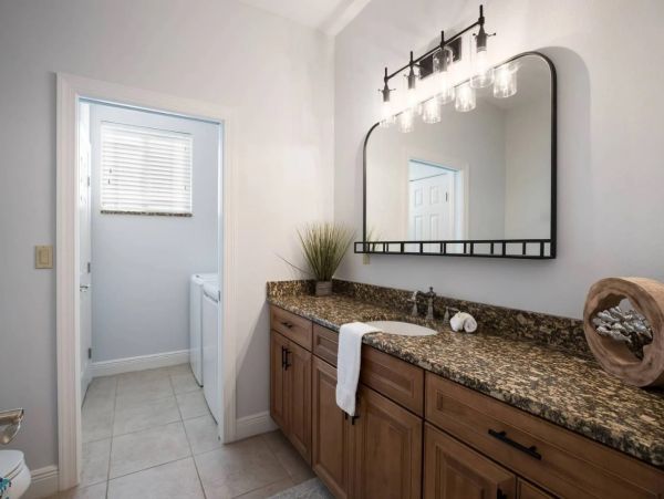 Anna Maria Rental 4 Bedrooms & Pool 3 Houses from Beach