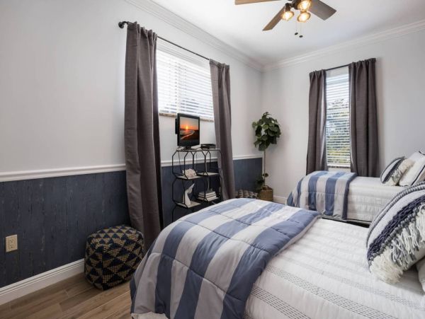 Anna Maria Rental 4 Bedrooms & Pool 3 Houses from Beach