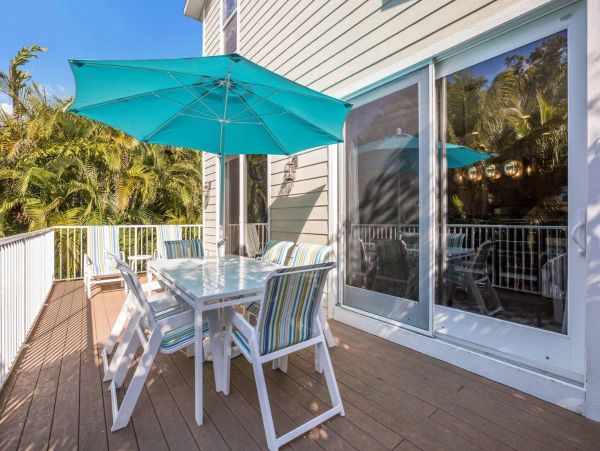 Anna Maria Rental 4 Bedrooms & Pool 3 Houses from Beach