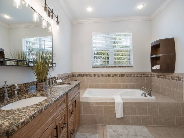 Anna Maria Rental 4 Bedrooms & Pool 3 Houses from Beach