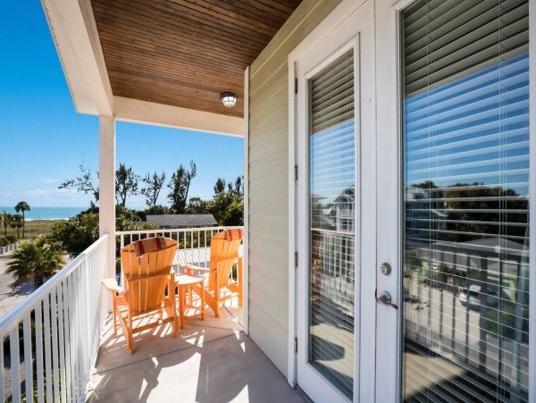 Anna Maria Rental 4 Bedrooms & Pool 3 Houses from Beach