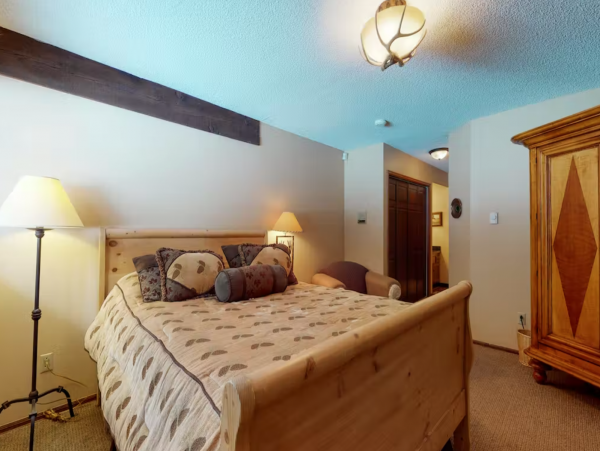 Vail Colorado Four Bedroom Ski Home Rental Sleeps 9