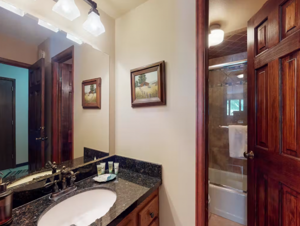 Vail Colorado Four Bedroom Ski Home Rental Sleeps 9
