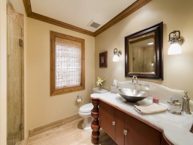 A Vail 3 plus Den Bedroom Ski Vacation Condo