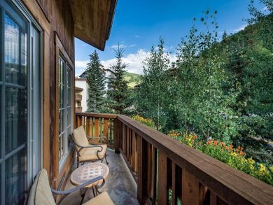 A Vail 3 plus Den Bedroom Ski Vacation Condo