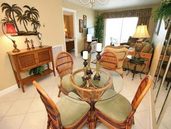 Fort Myers Direct Gulf Front Vacation Condo 2 Bedrooms