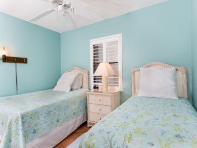 Captiva Gulf Front Vacation Rental Bay to Gulf Community