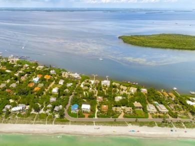 Captiva Gulf Front Vacation Rental Bay to Gulf Community