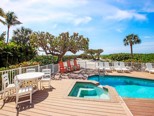 Beachfront Captiva Main Home & Guest House Sleeps 14 Ocean Views