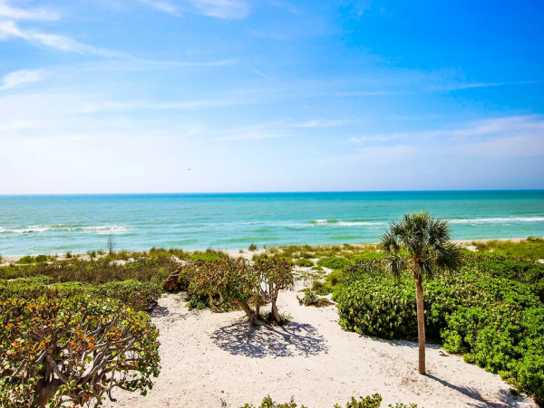 Beachfront Captiva Main Home & Guest House Sleeps 14 Ocean Views