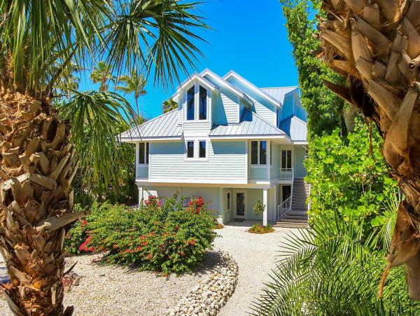 Beachfront Captiva Main Home & Guest House Sleeps 14 Ocean Views