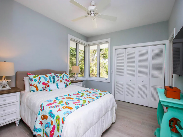 Beachfront Captiva Main Home & Guest House Sleeps 14 Ocean Views