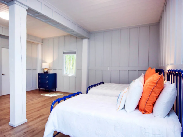 Beachfront Captiva Main Home & Guest House Sleeps 14 Ocean Views