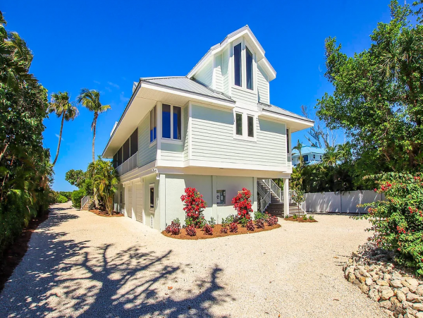 Beachfront Captiva Main Home & Guest House Sleeps 14 Ocean Views