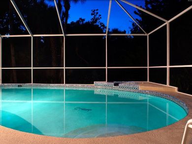 Caged pool & hot tub