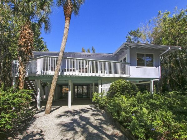 Captiva Home With Private Pool Three Bedroom Sleeps 8