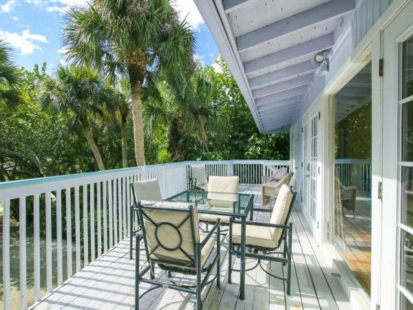 Captiva Home With Private Pool Three Bedroom Sleeps 8