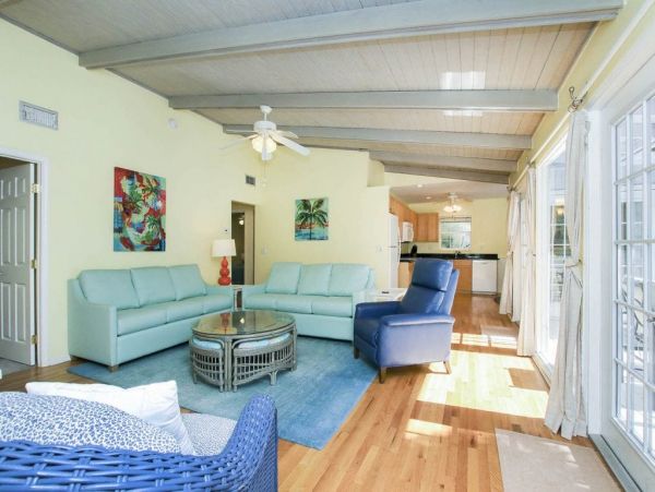 Captiva Home With Private Pool Three Bedroom Sleeps 8