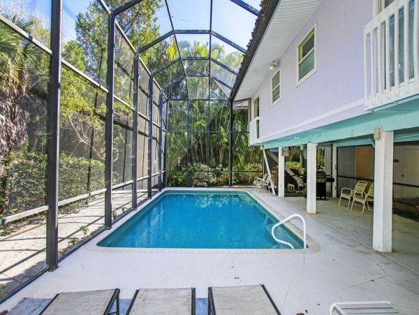 Captiva Home With Private Pool Three Bedroom Sleeps 8