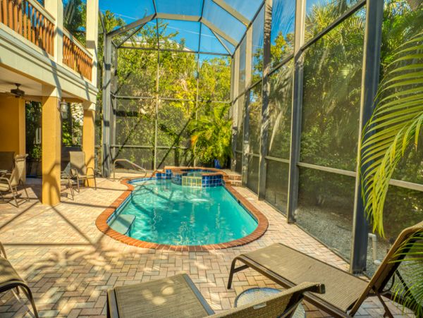 Beautiful Captiva Vacation Home with 4 Bedrooms, Pool & Spa