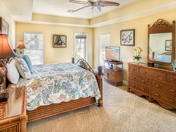 Beautiful Captiva Vacation Home with 4 Bedrooms, Pool & Spa