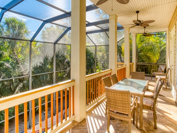 Beautiful Captiva Vacation Home with 4 Bedrooms, Pool & Spa
