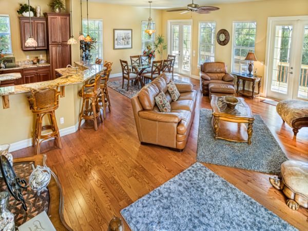Beautiful Captiva Vacation Home with 4 Bedrooms, Pool & Spa