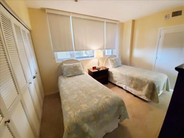 Longboat Key Beachfront Retreat Gulf Views & Resort Amenities