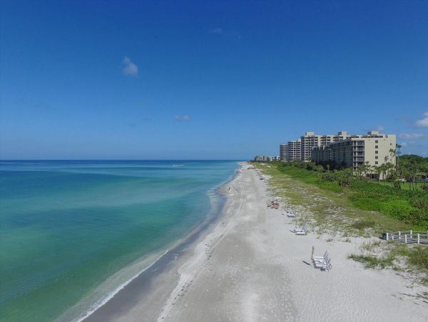Longboat Key Beachfront Retreat Gulf Views & Resort Amenities
