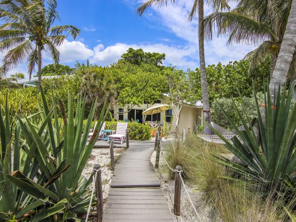 Charming Captiva Beachfront Cottage If You Love the Beach