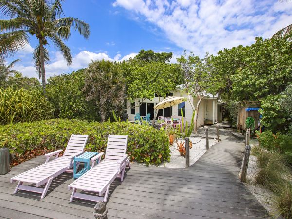 Charming Captiva Beachfront Cottage If You Love the Beach