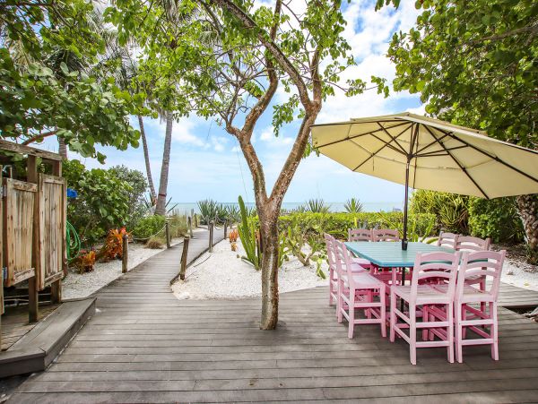 Charming Captiva Beachfront Cottage If You Love the Beach