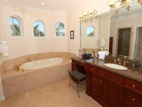 Luxury Seven Bedroom Rental Home with Pool - Sleeps 14!