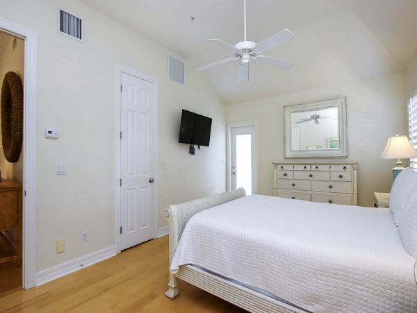 Enjoy Sunny Days At This Captiva Vacation Rental Home