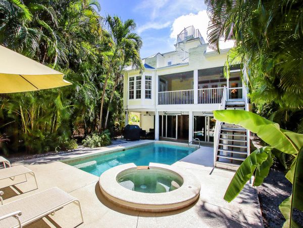 Enjoy Sunny Days At This Captiva Vacation Rental Home