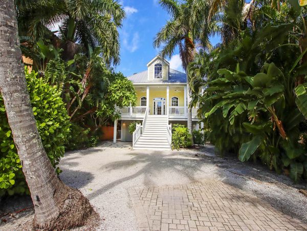 Enjoy Sunny Days At This Captiva Vacation Rental Home