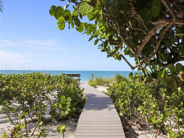 Six Bedroom Captiva Island Beach House For Rent