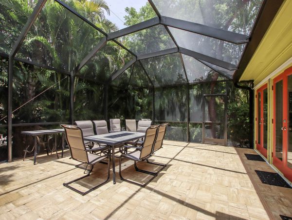 Captiva Island Beautiful 4 Bedroom Home Steps to the Beach