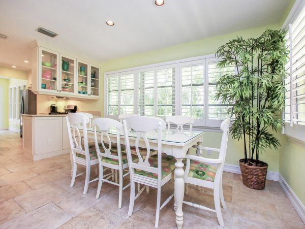 Captiva Island Beautiful 4 Bedroom Home Steps to the Beach