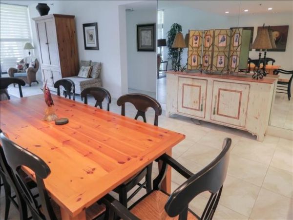 Longboat Key Beachplace Rental Direct Walk Out Partial Views