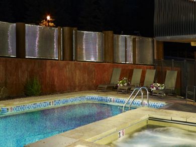 Community pool & hot tub