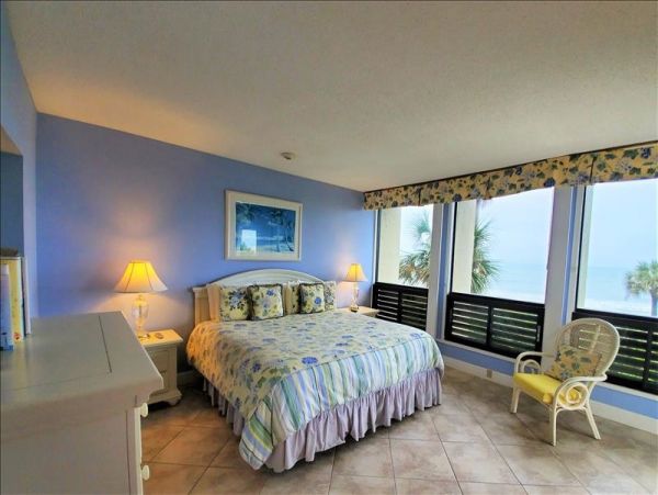 Gulf Front Longboat Key Vacation Condo Three Bedroom