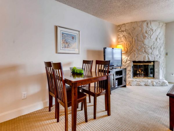Stunning Vail Residence with Lovely Out Door Pool 2 Bedrm