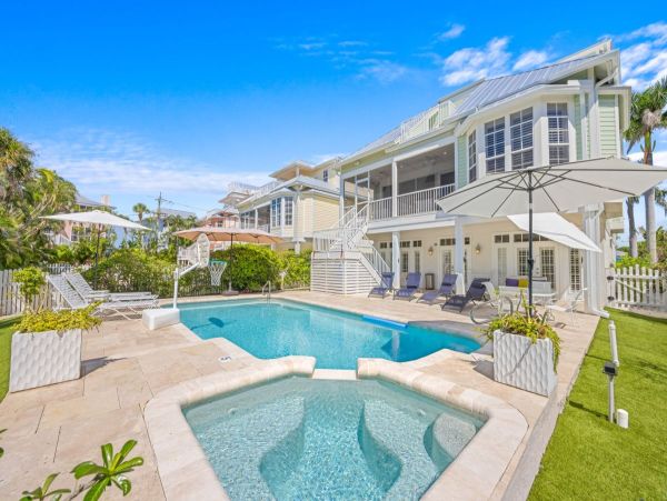 Luxury Captiva Island Seven Bedroom Rental with Pool
