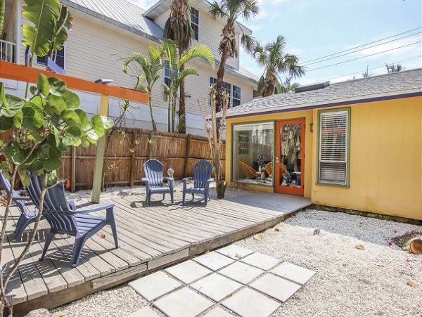 A Truly Charming Captiva Beach Cottage