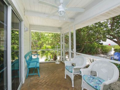 Delightful Captiva Vacation Beach Cottage Sleeps Six Guests